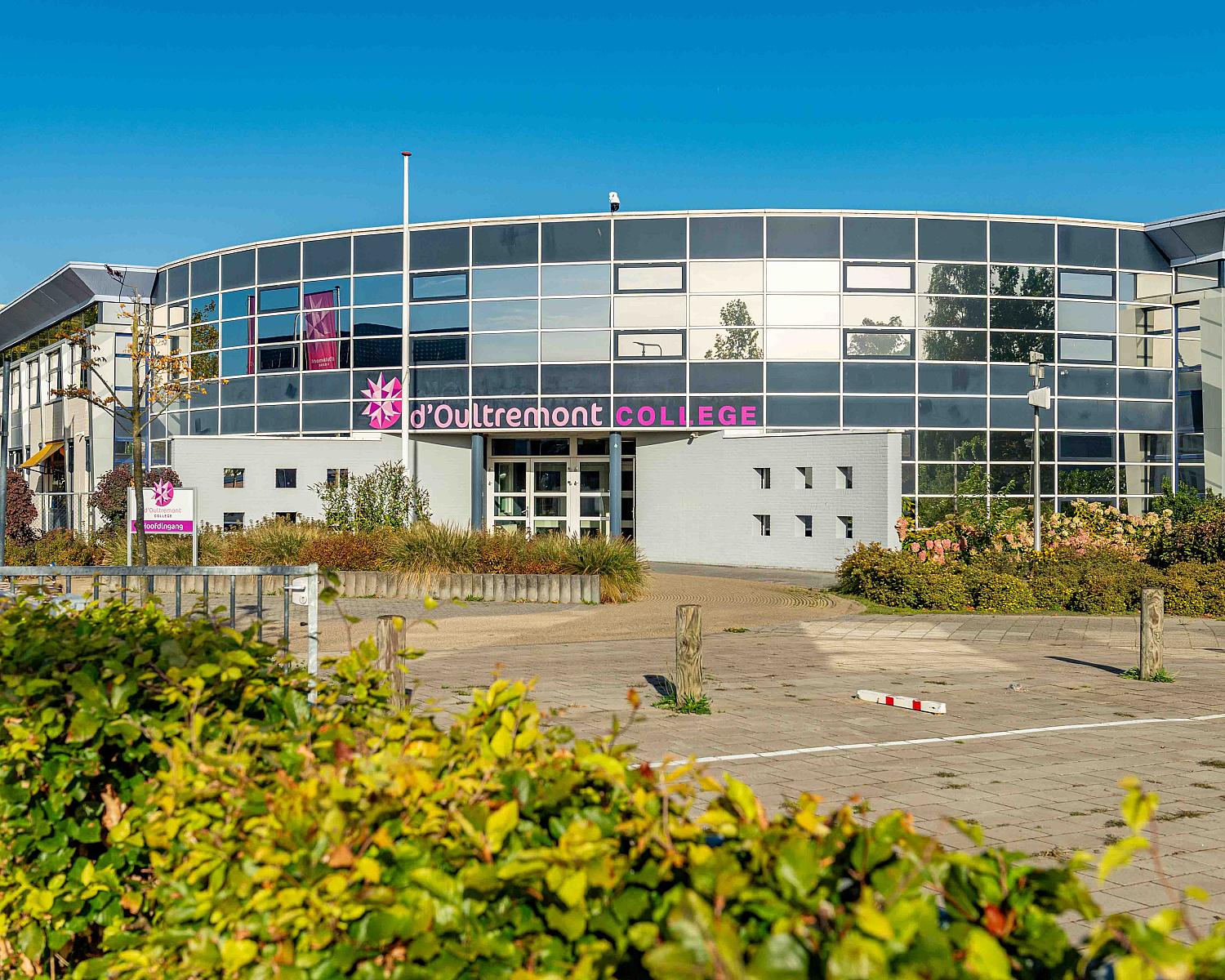 d' Oultremontcollege